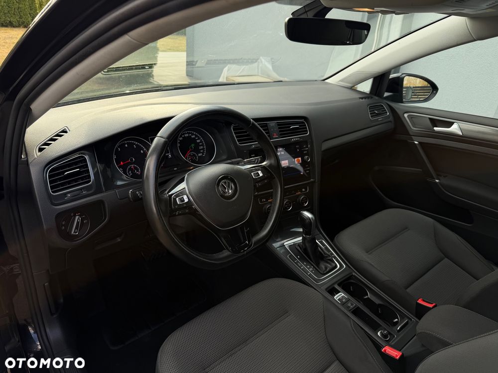 Volkswagen Golf 1.5 TSI BlueMotion ACT DSG Highline - 10