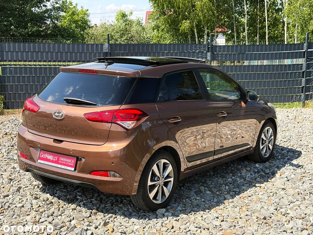 Hyundai i20 - 24