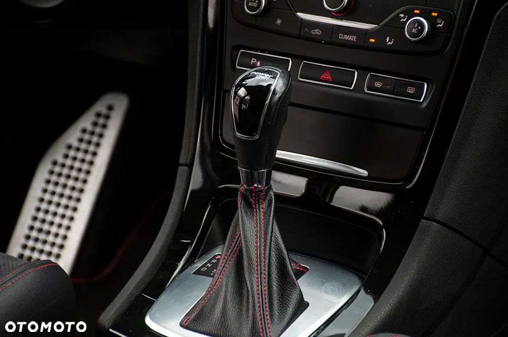 Ford Mondeo 2.0 EcoBoost Titanium S - 19