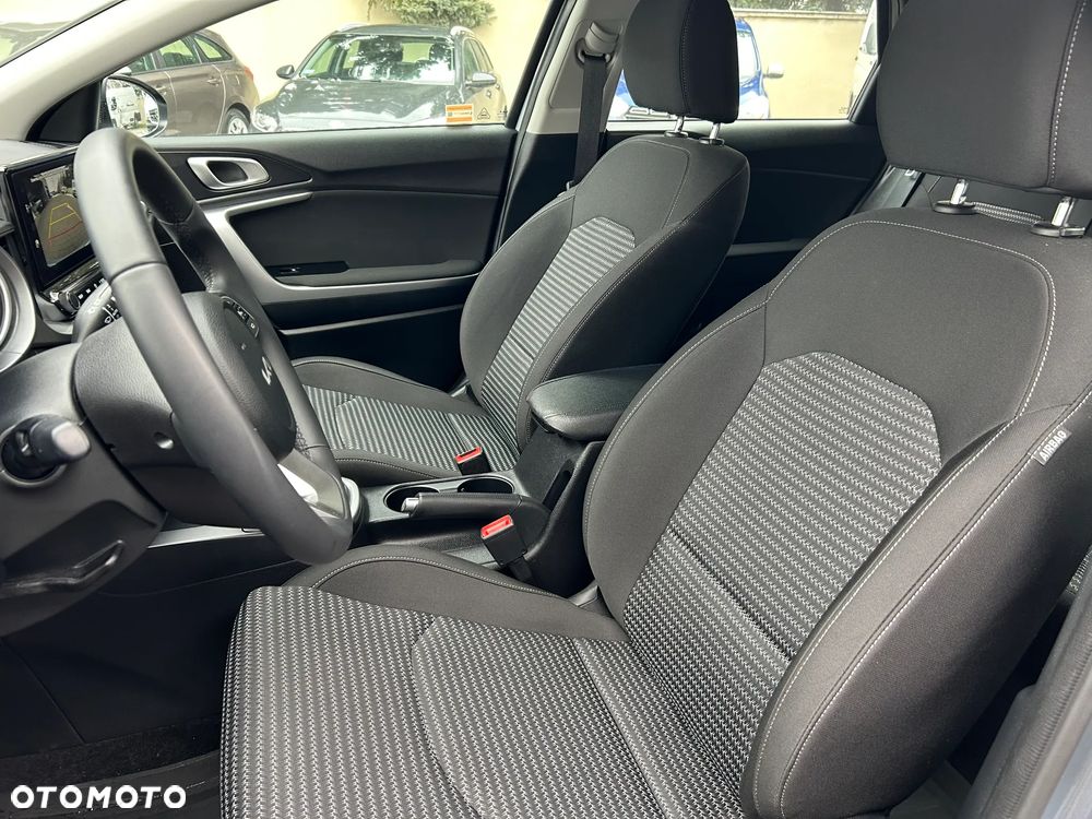 Kia Ceed 1.5 T-GDI S - 10