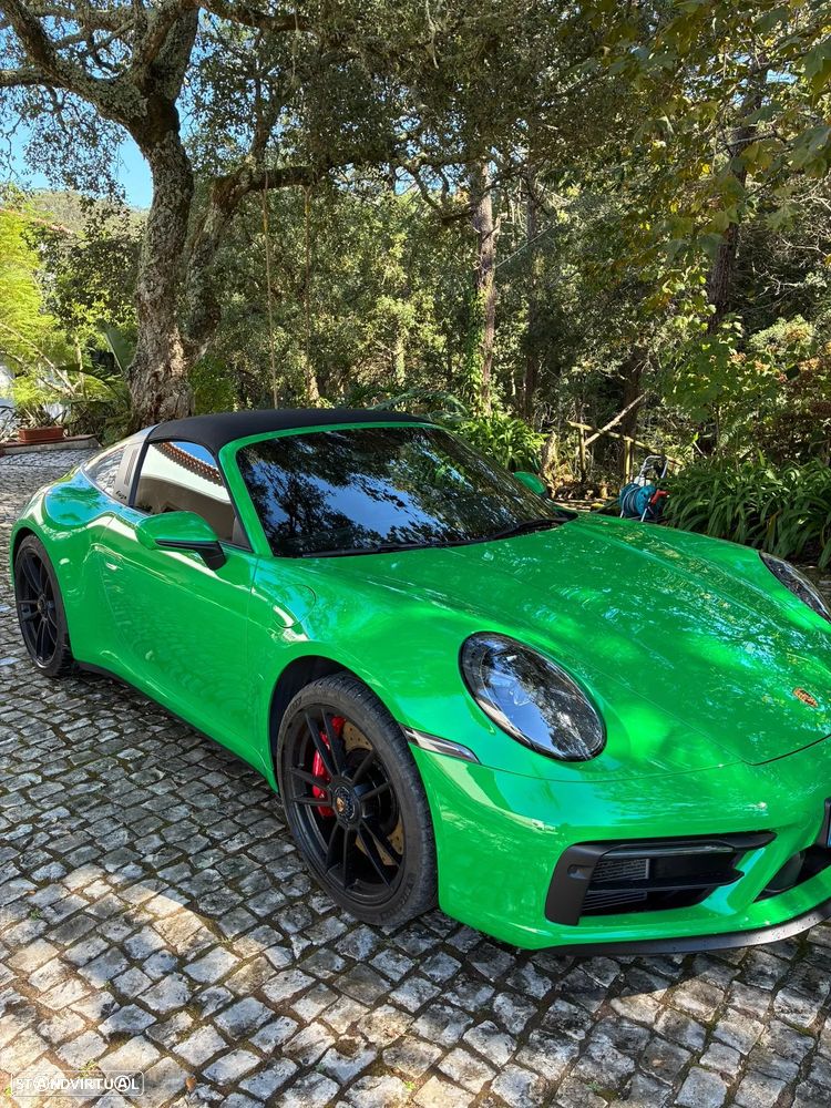 Porsche 911 (992) - 2