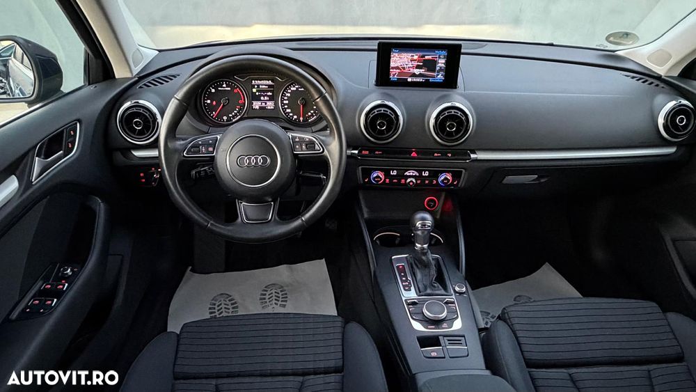 Audi A3 1.6 TDI DPF S tronic Ambiente - 6