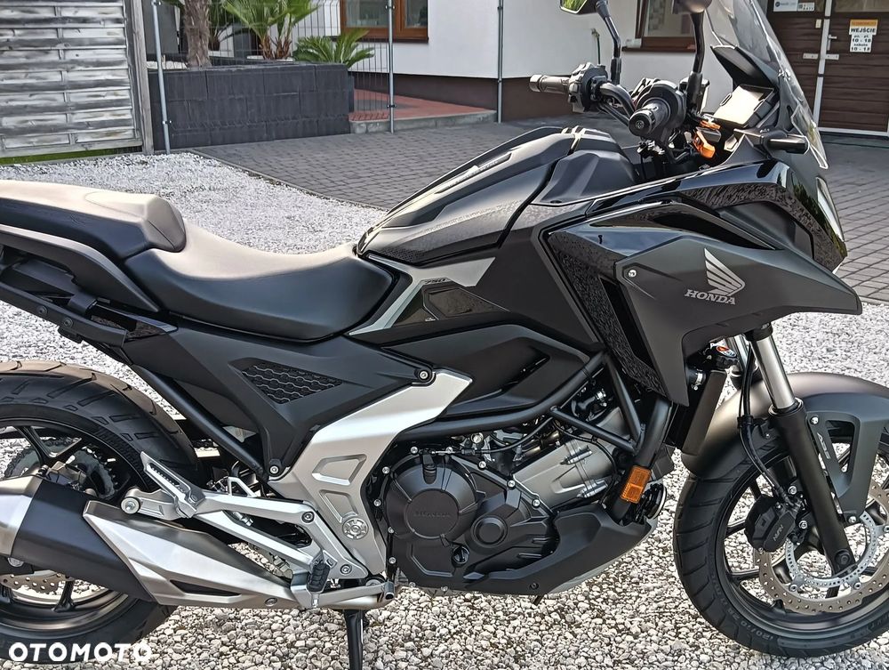 Honda NC - 20