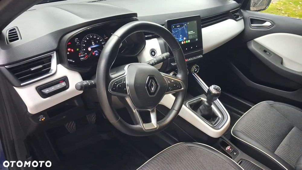 Renault Clio - 9