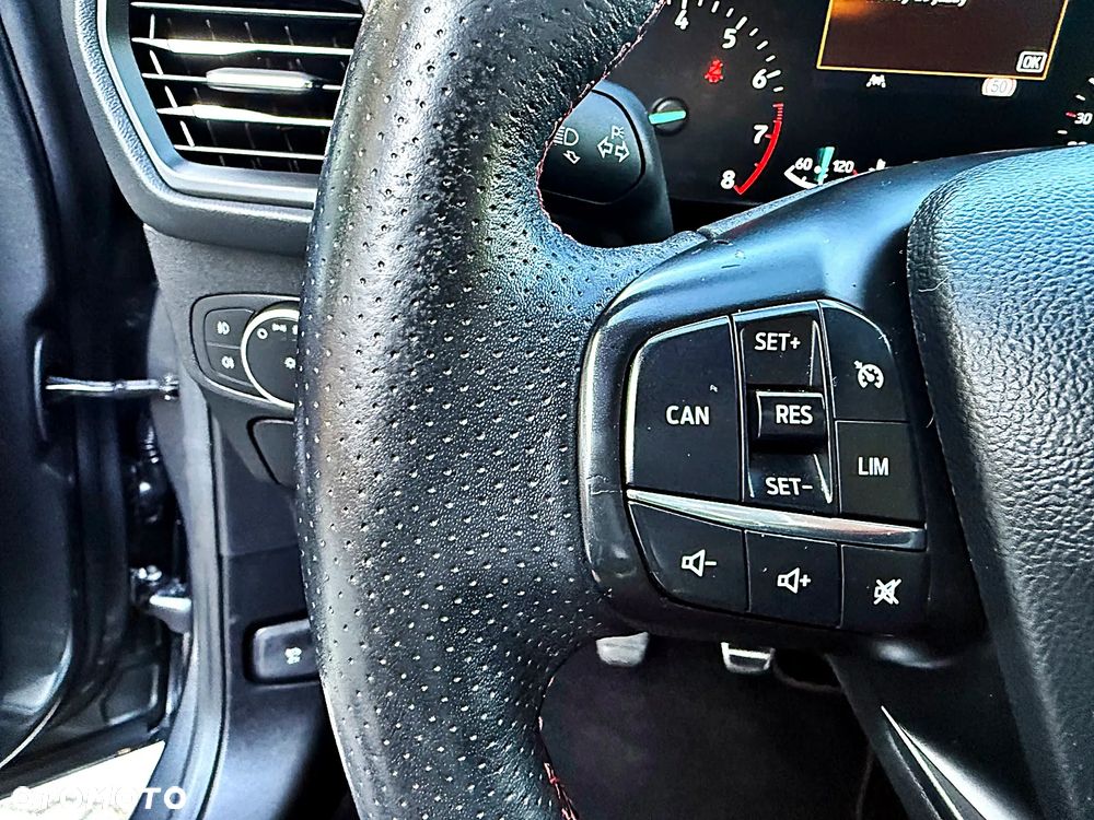 Ford Focus 1.5 EcoBoost ST-Line Black ASS - 37