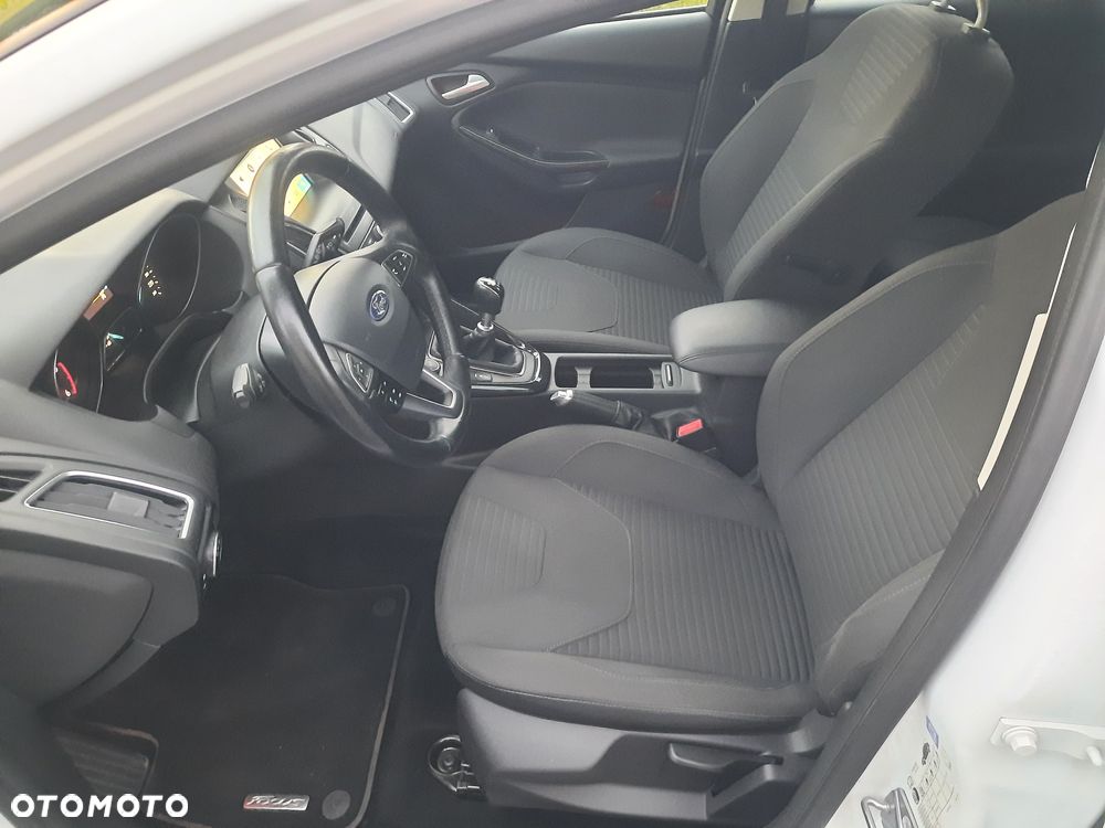 Ford Focus - 7