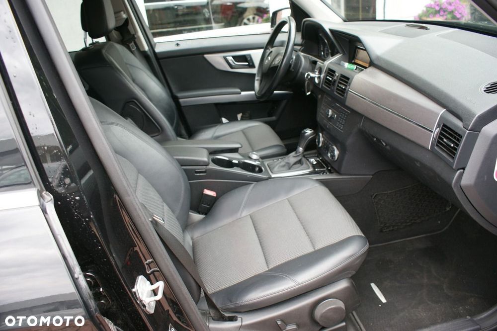 Mercedes-Benz GLK - 16
