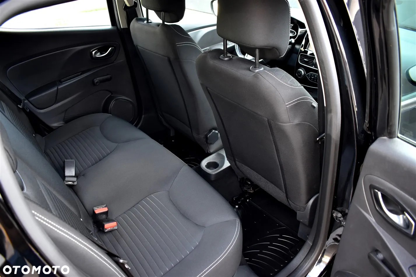 Renault Clio 1.2 16V Limited EU6 - 22