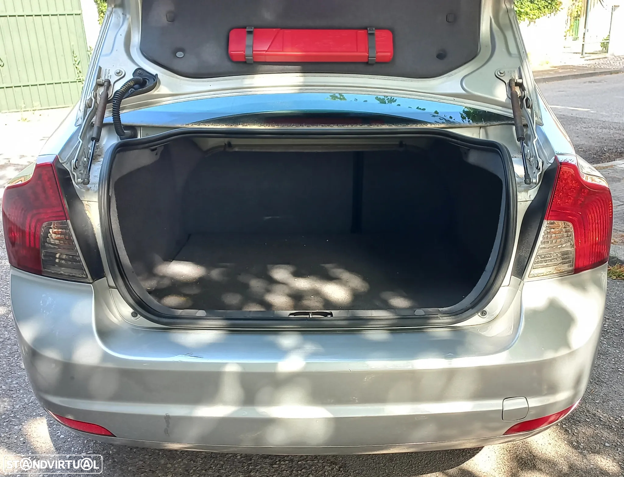 Volvo S40 1.6 D Momentum - 13