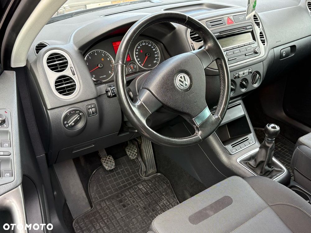 Volkswagen Tiguan - 18