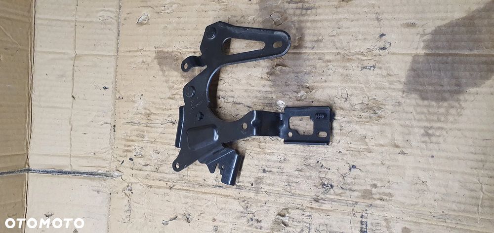 Mocowanie termostatu Citroen C5 III 2.0 HDI 9682370680 - 2