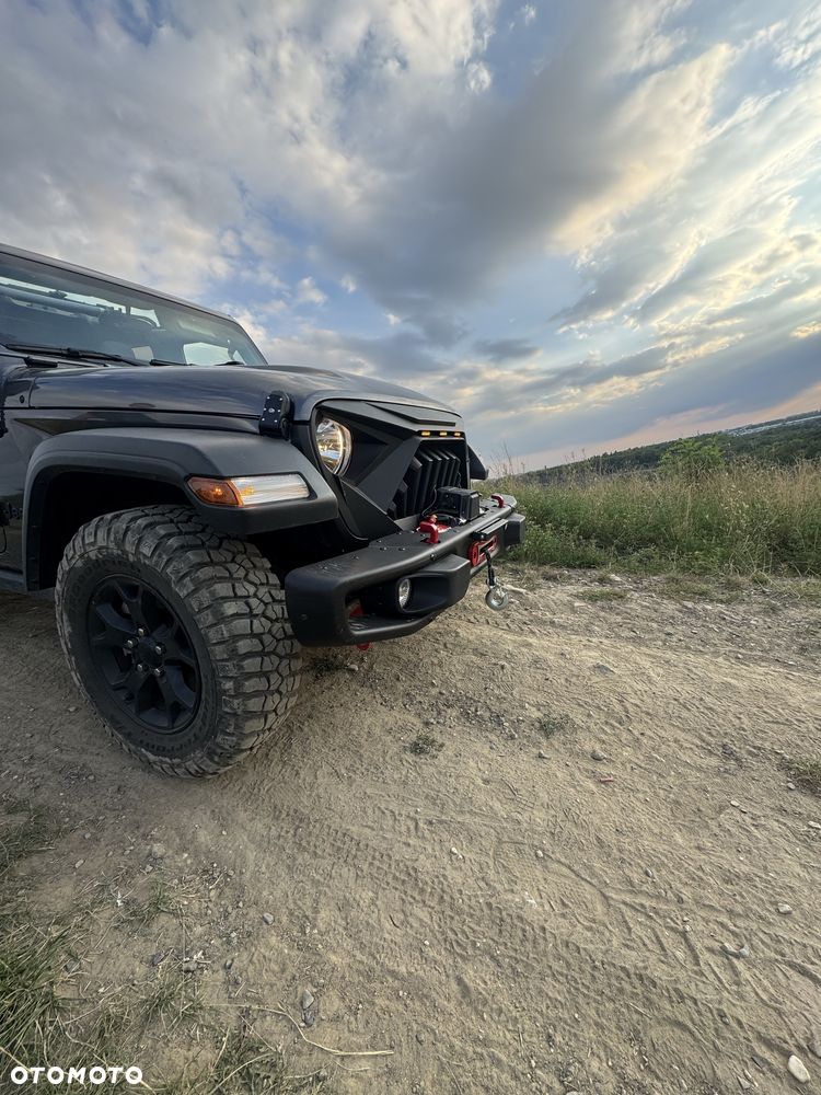 Jeep Wrangler - 5