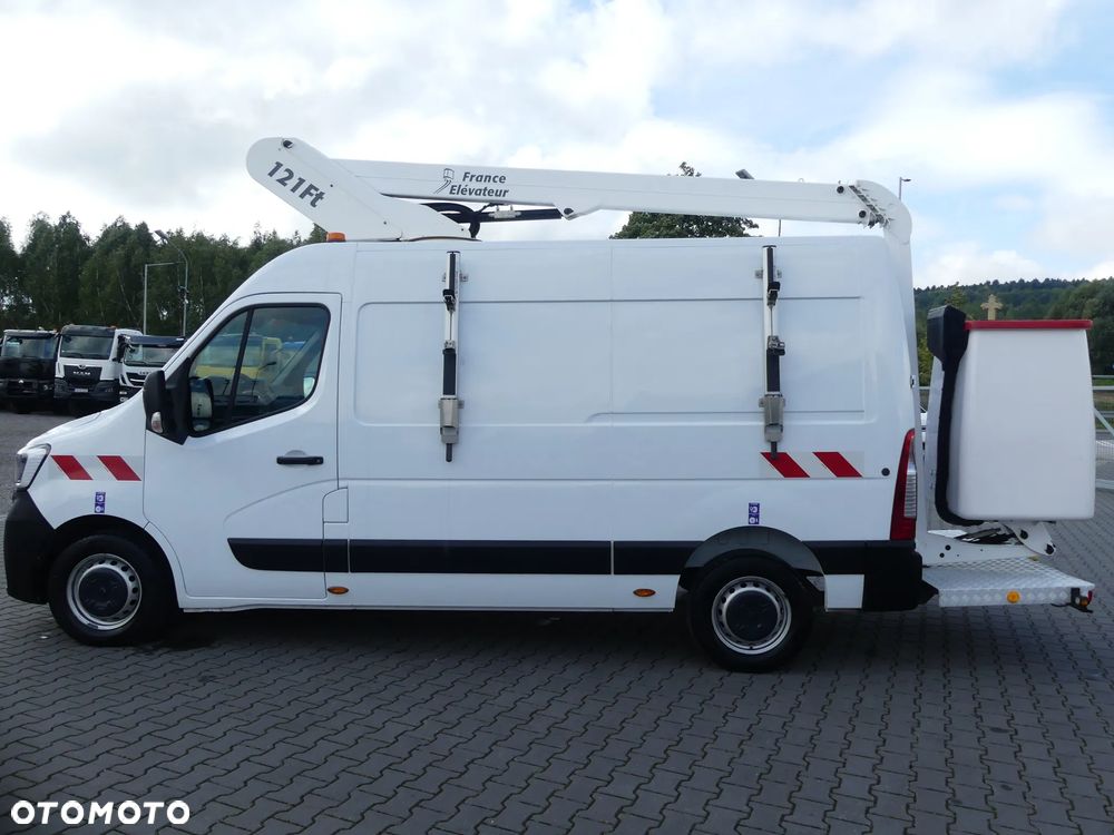 Renault MASTER / PODNOŚNIK KOSZOWY / ZWYŻKA 12M / - 9