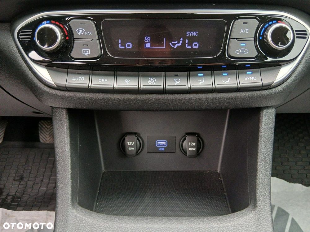 Hyundai i30 1.0 T-GDI Smart - 24