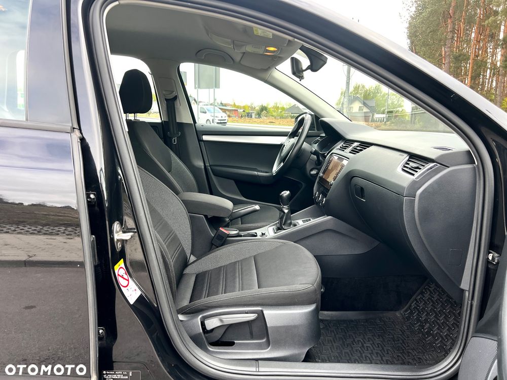 Kia Ceed 1.5 T-GDI Business Line Plus - 11