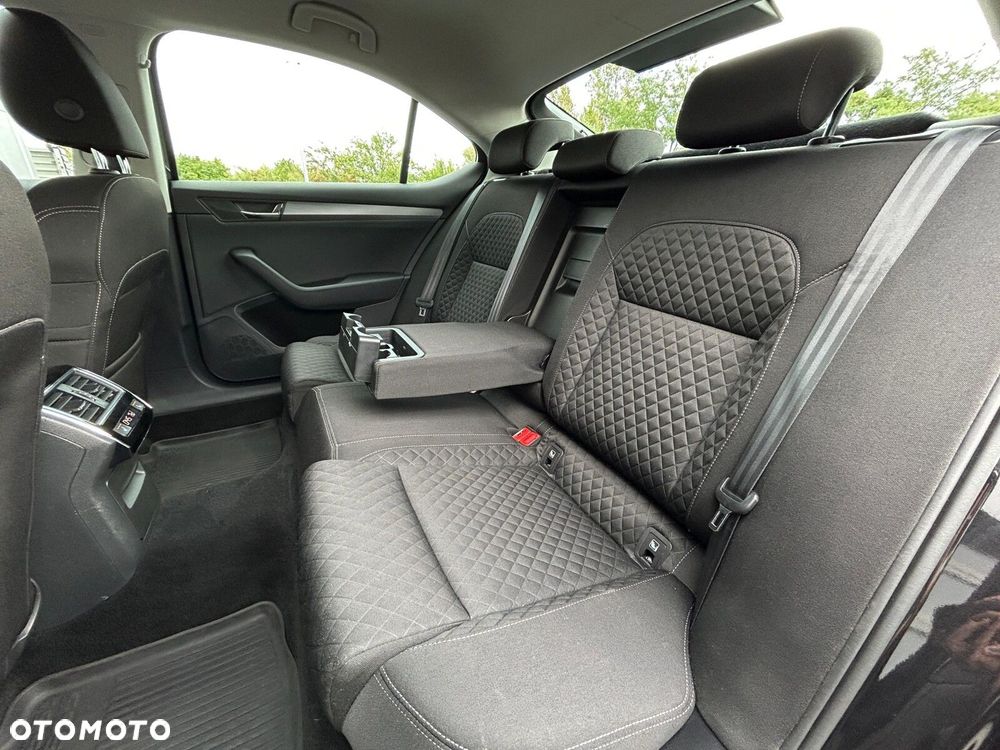 Skoda Superb 2.0 TDI Style - 19