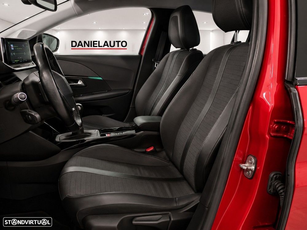 Peugeot 208 1.2 PureTech Allure - 8