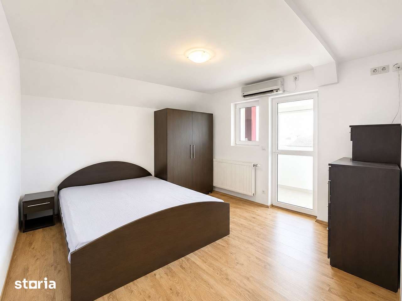 Apartament cu 4 camere - pozitie excelenta - zona Girocului — fotografia 3