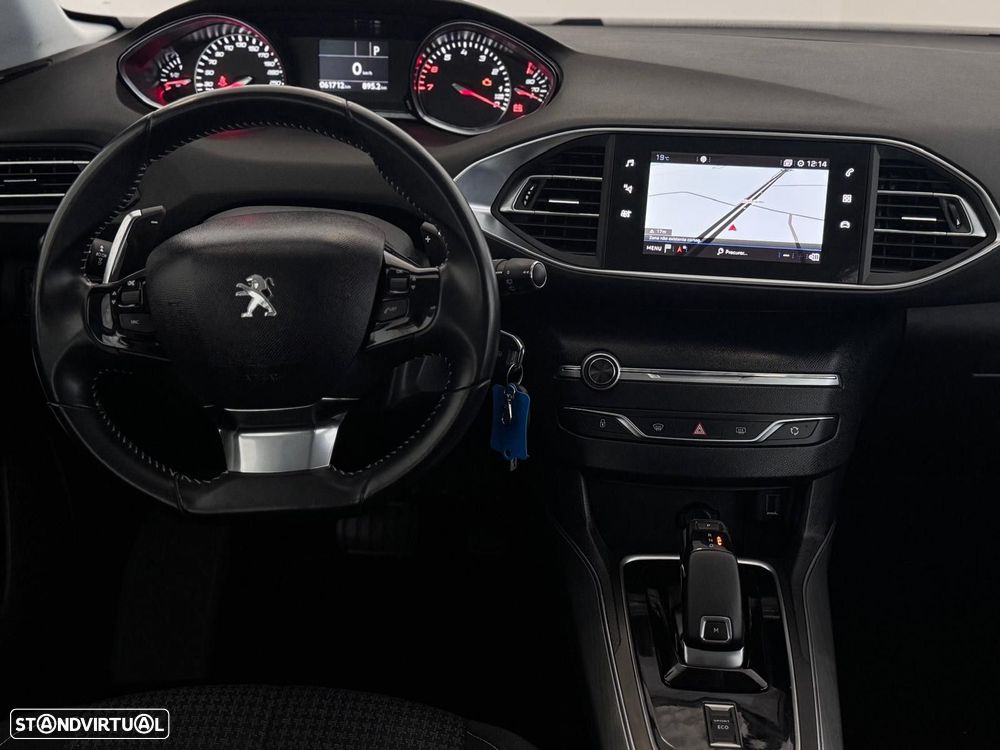 Peugeot 308 1.2 PureTech Allure EAT8 - 15