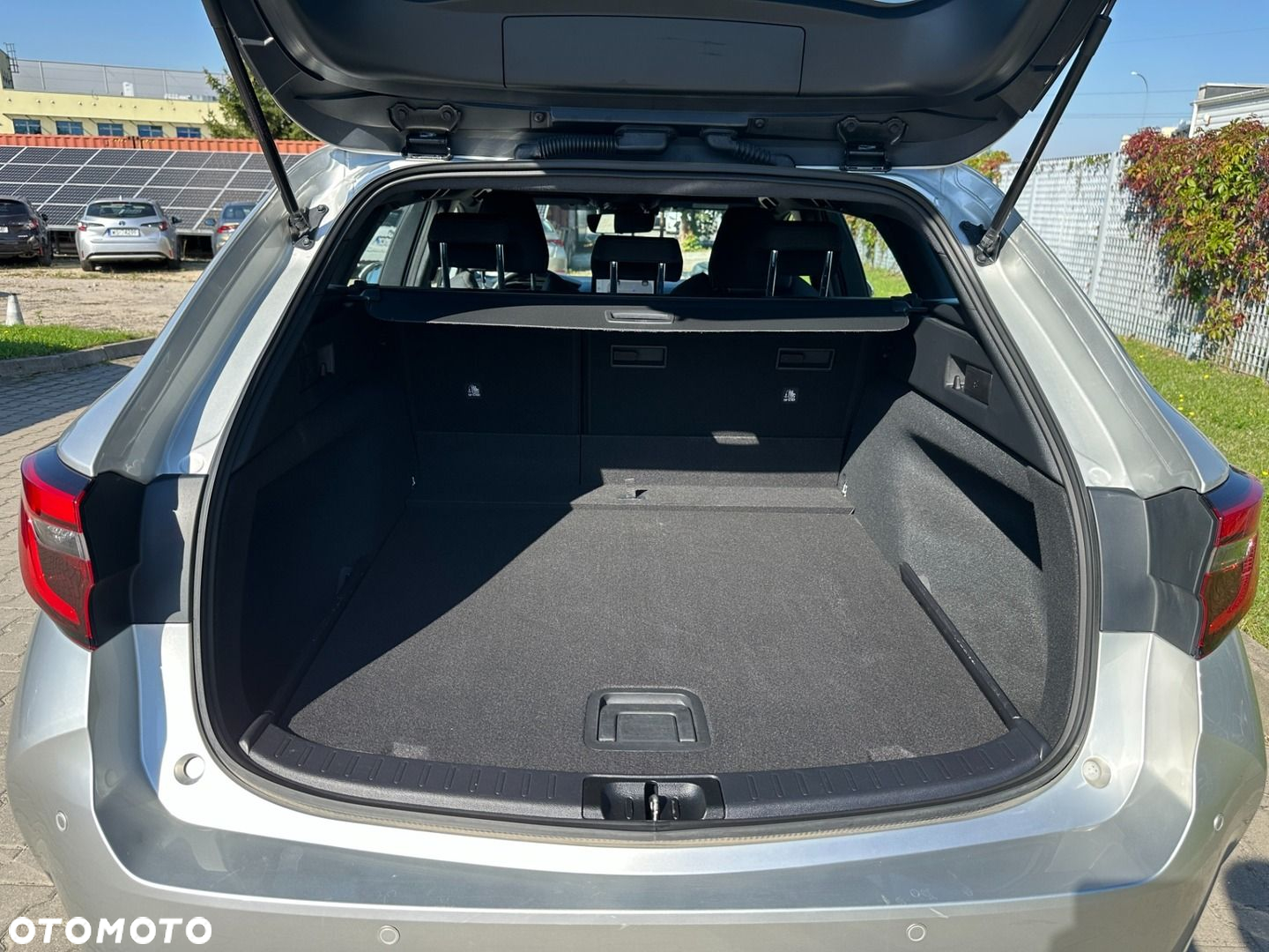 Toyota Corolla 1.8 Hybrid Comfort - 10