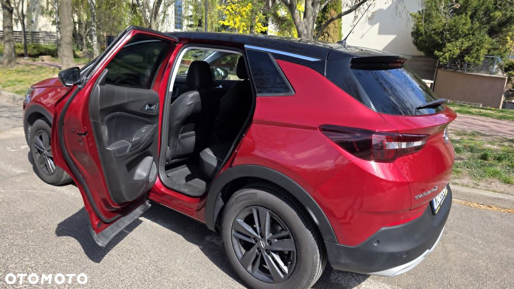 Opel Grandland X 1.2 T GPF Design&Tech S&S - 5