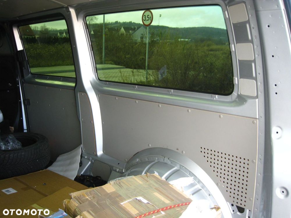 Volkswagen Transporter T6 - 20