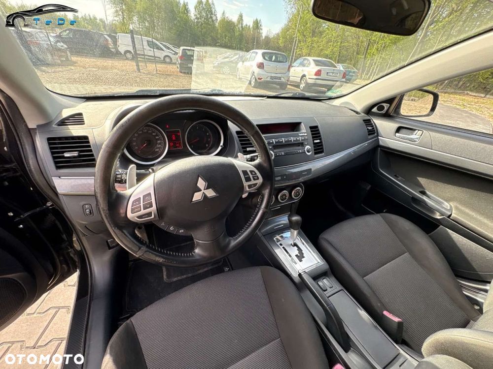 Mitsubishi Lancer 1.8 Invite CVT - 19
