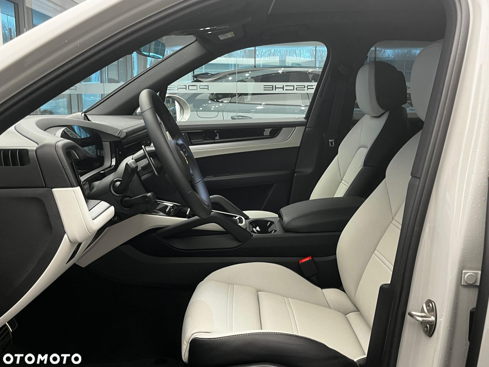Porsche Cayenne - 7
