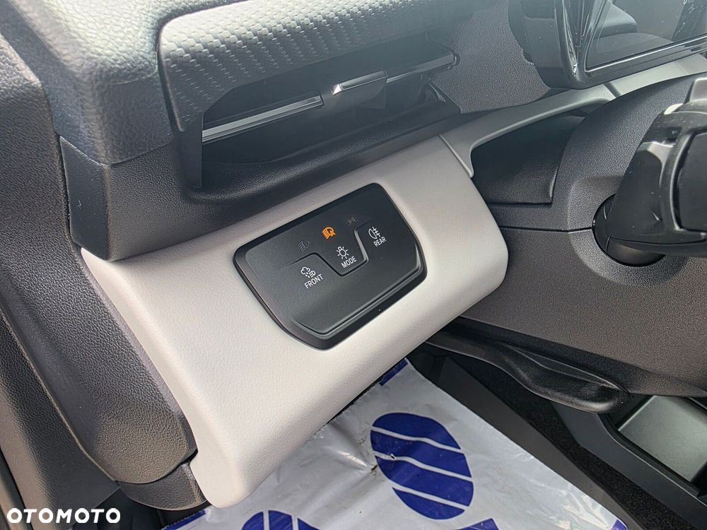 Ford Explorer - 12