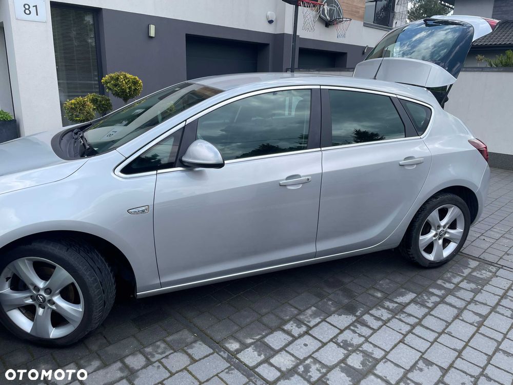 Opel Astra - 2