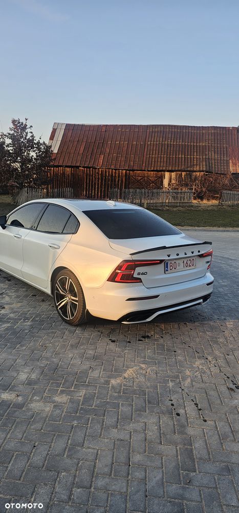 Volvo S60 T8 Twin Engine AWD Geartronic RDesign - 6