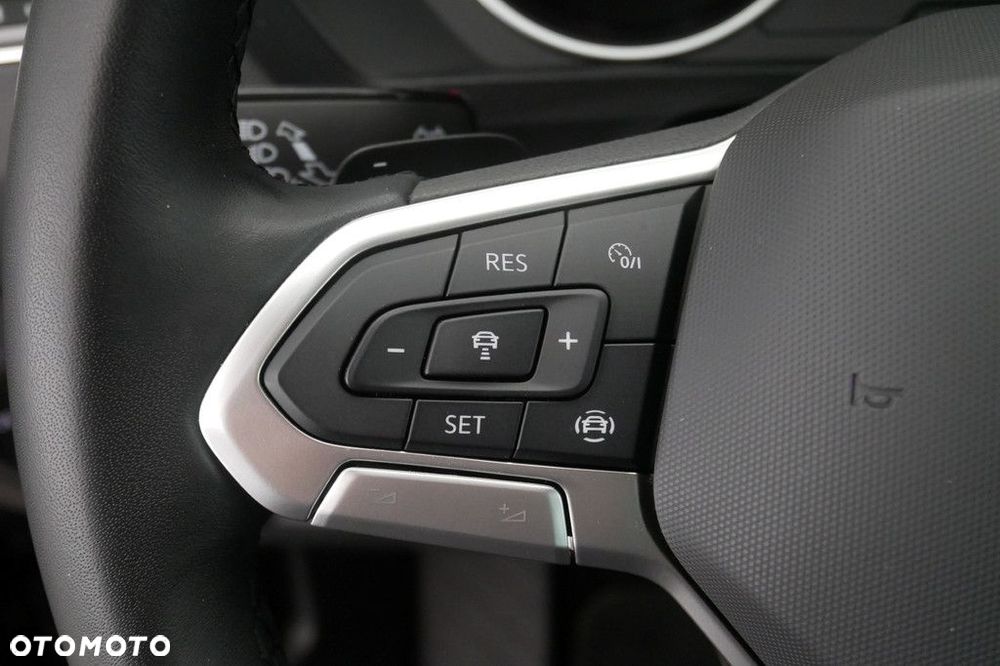 Volkswagen Tiguan 1.5 TSI EVO Life DSG - 24