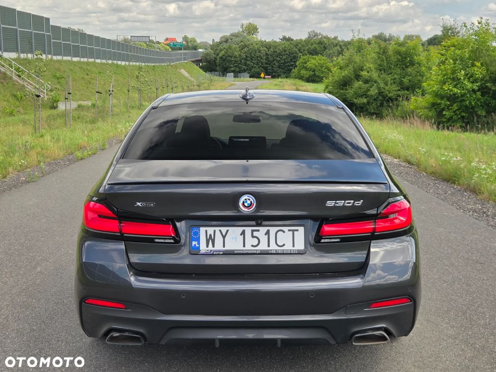 BMW Seria 5 530d xDrive mHEV M Sport sport - 7