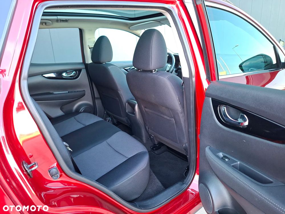 Nissan Qashqai 1.6 DIG-T N-Connecta - 22