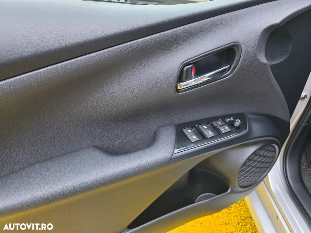 Toyota Prius (Hybrid) Luna - 14