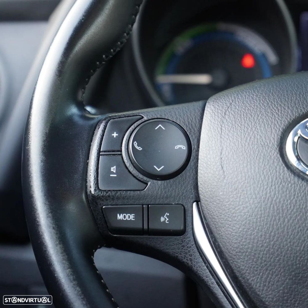 Toyota Auris 1.8 HSD Active - 22
