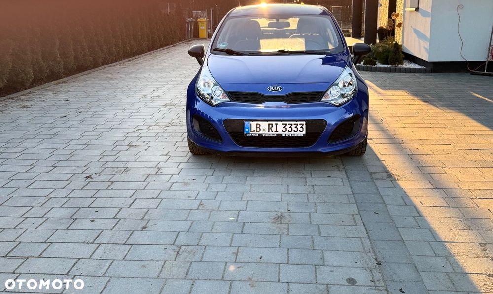 Kia Rio - 3