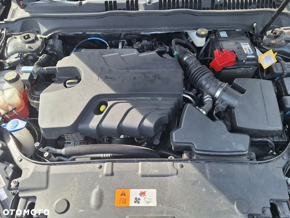 Ford Mondeo - 38