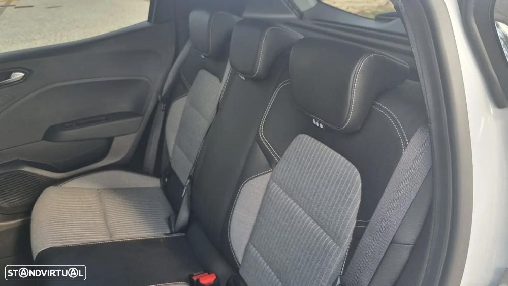 Renault Clio - 13