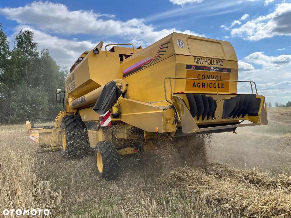 New Holland TX 66 - 3