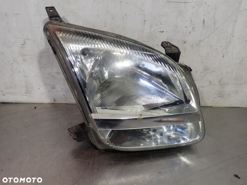 LAMPA PRAWA PRZEDNIA SUZUKI IGNIS - 1