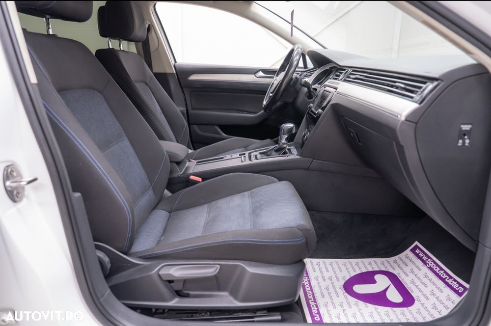 Volkswagen Passat - 16