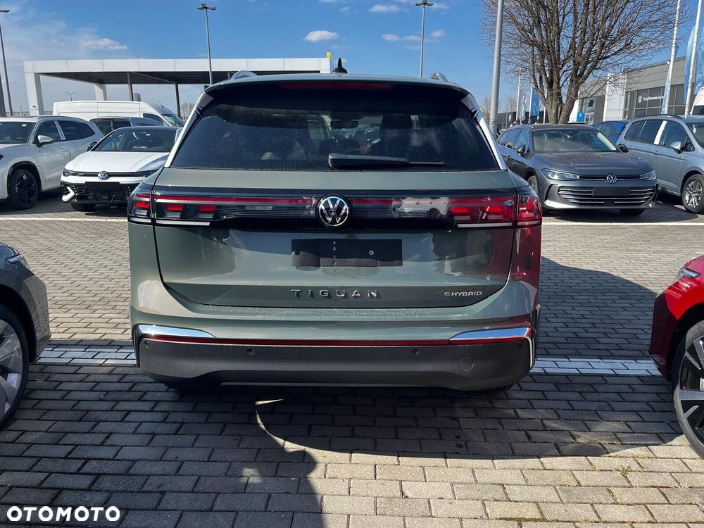 Volkswagen Tiguan - 6