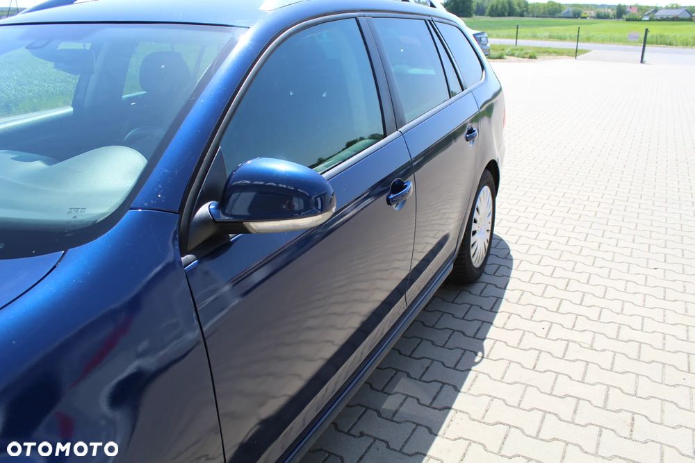 Volkswagen Golf - 10