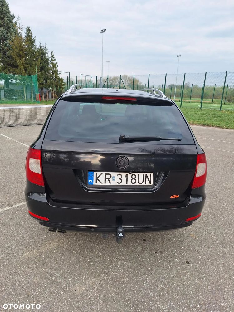 Skoda Superb 2.0 TDI Elegance - 4