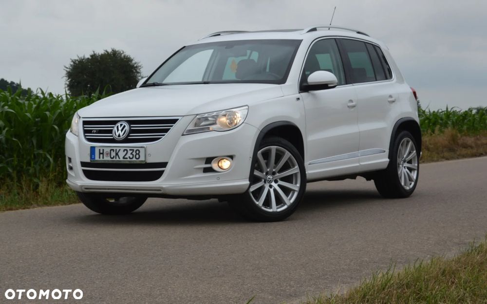 Volkswagen Tiguan - 1