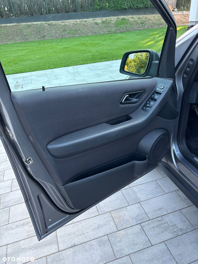 Mercedes-Benz Klasa A 160 BlueEfficiency - 19