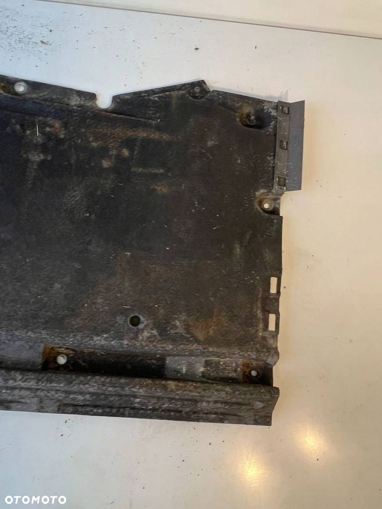 Osłona podwozia przednia Audi A4 S4 B8 8K 2013 PRZÓD - 2