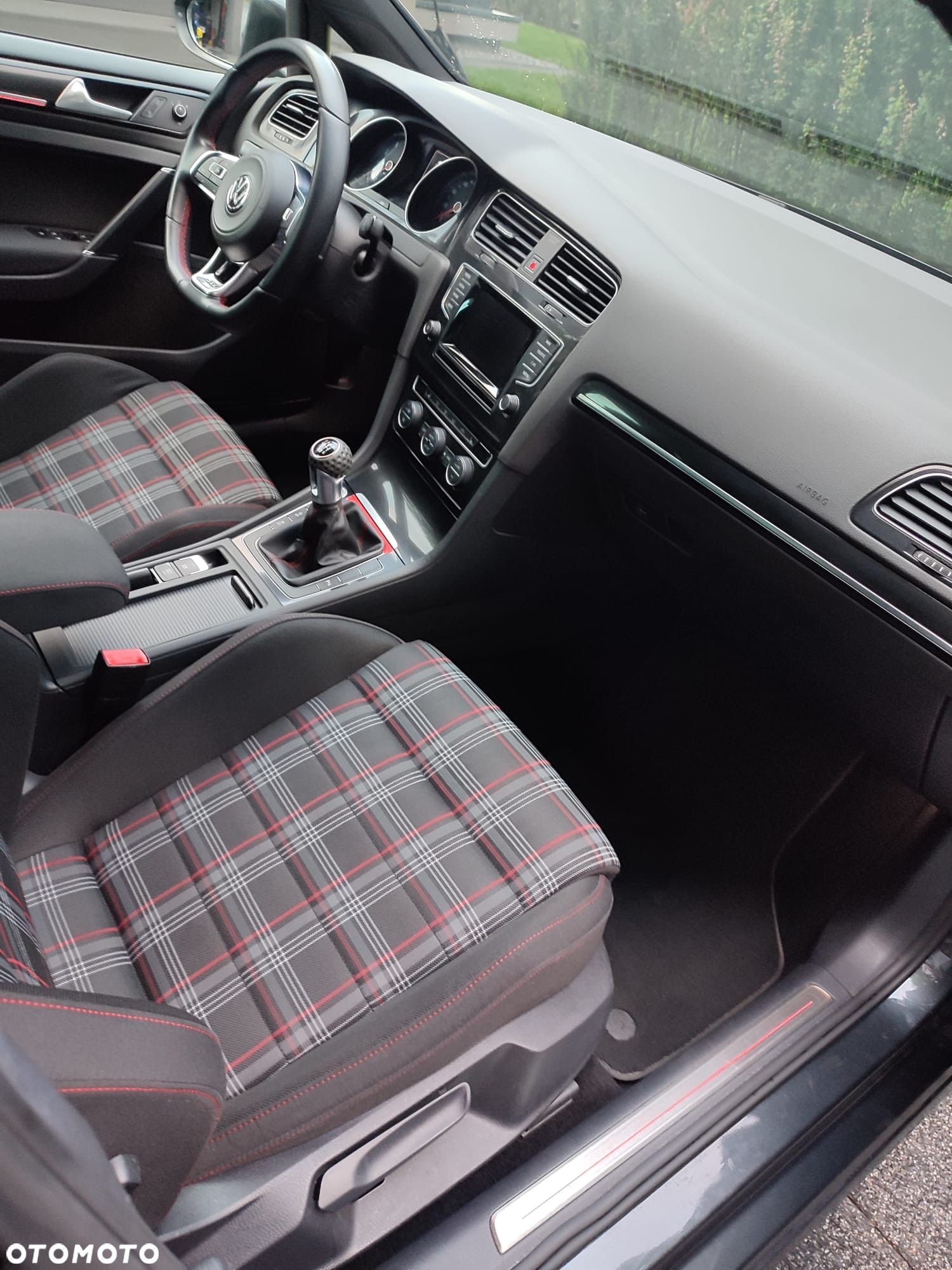 Volkswagen Golf GTI Performance BlueMotion Technology - 18