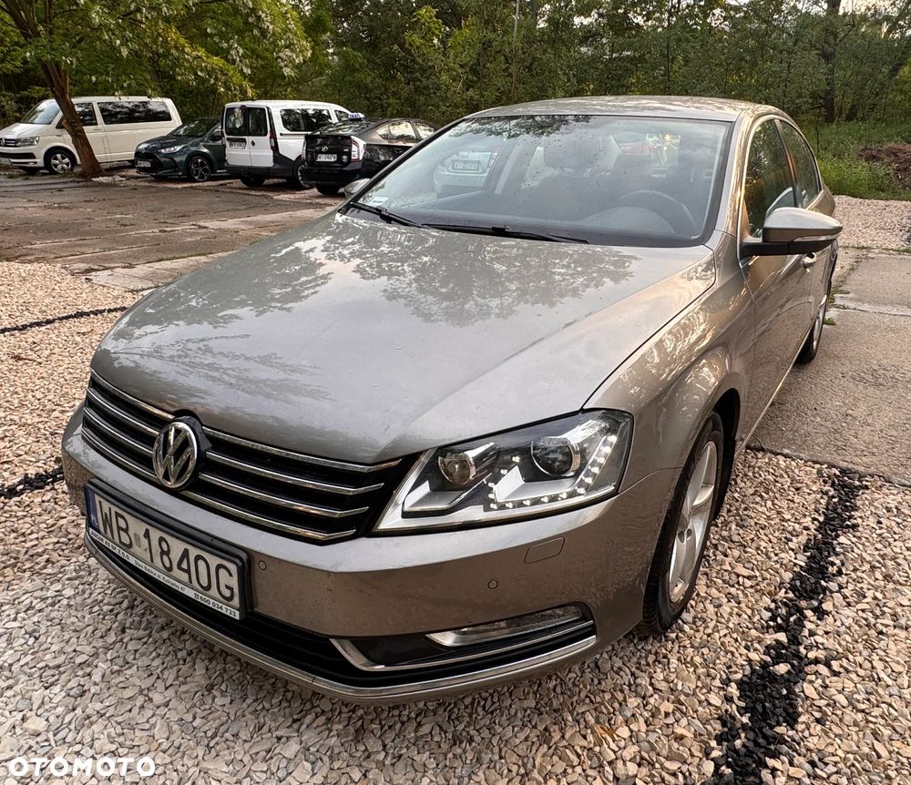 Volkswagen Passat 1.8 TSI Comfortline - 2